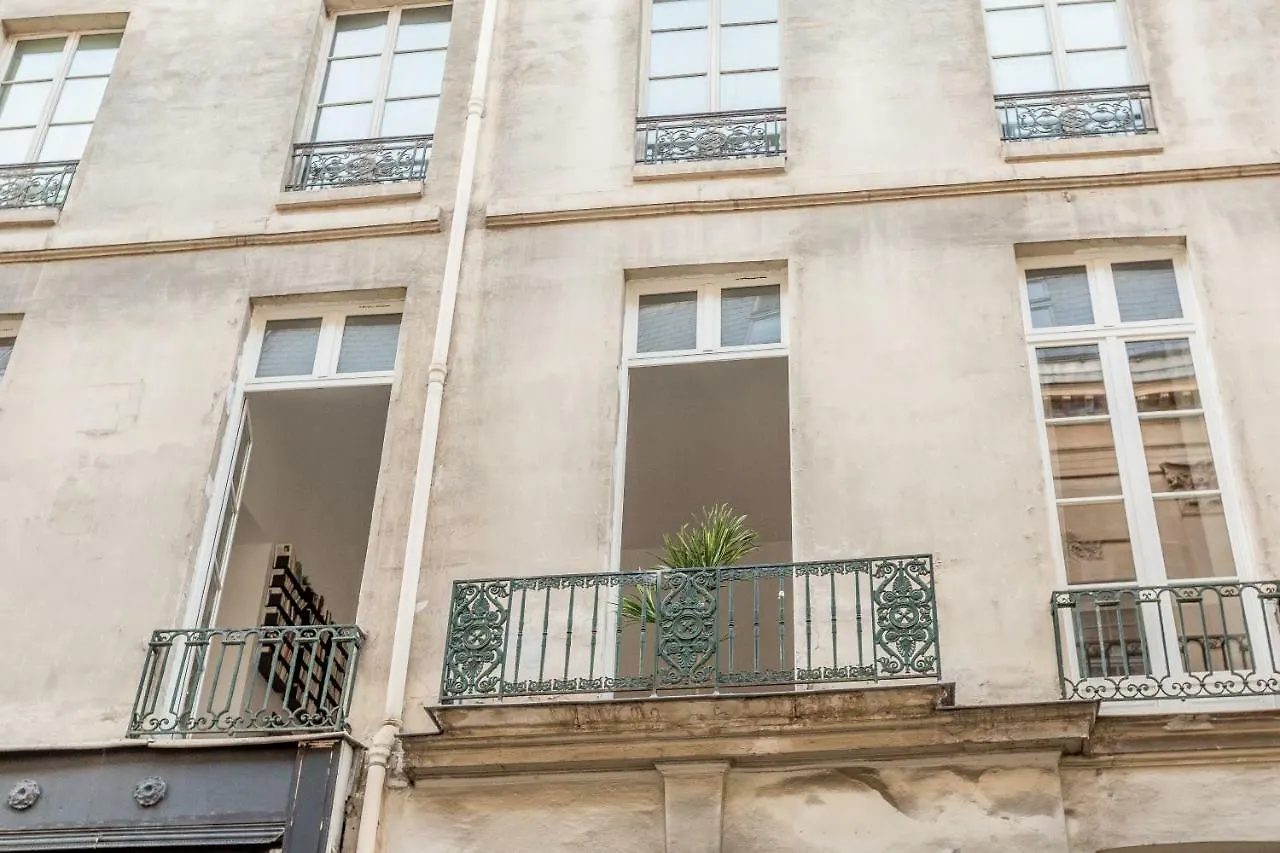 Apartment Edgar Suites Louvre - Richelieu Paris France